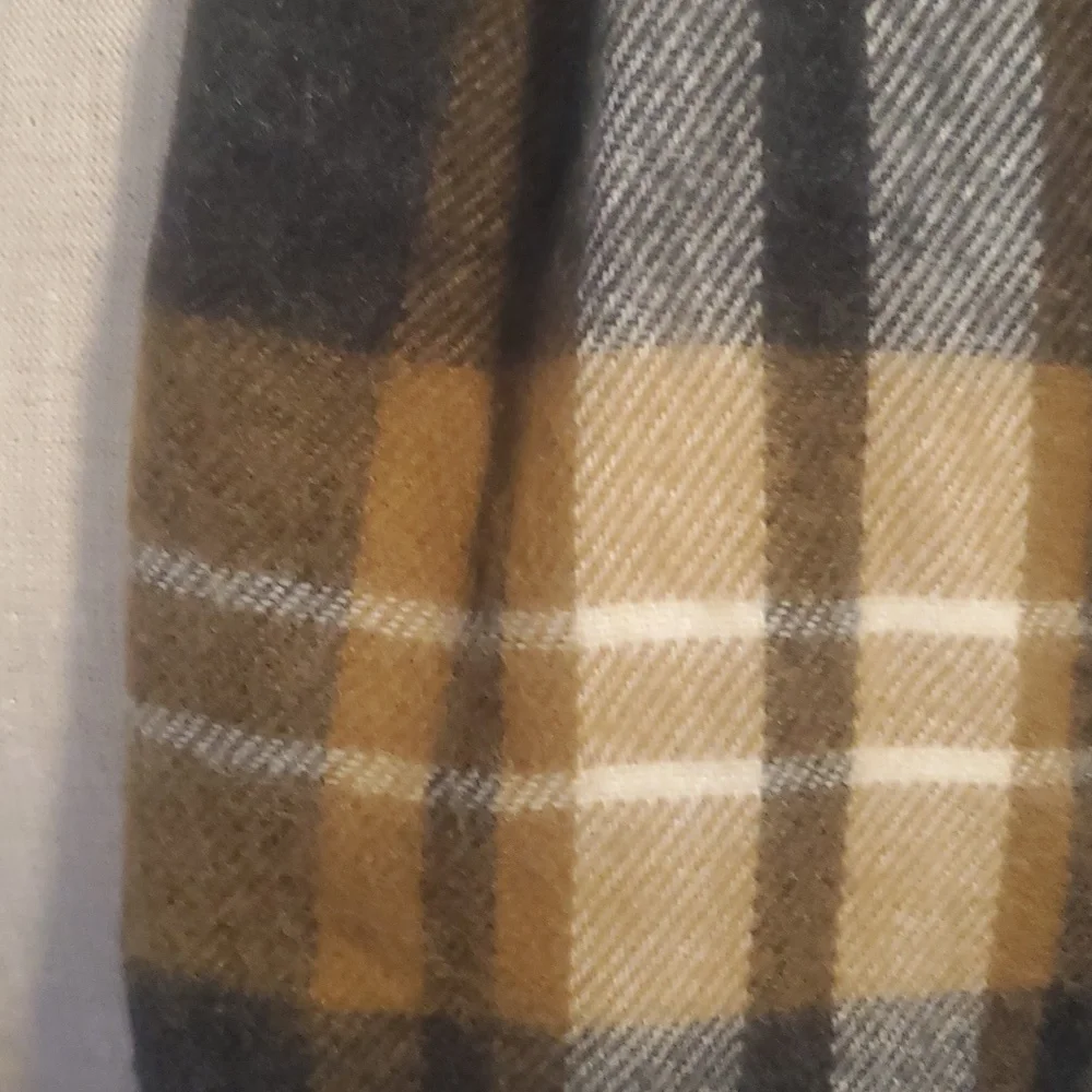 Bass Checkered Scarf in Black and Cream - Picture 3 of 6